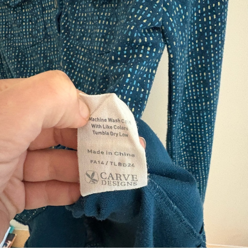 Carve Designs Long Sleeve Button Down - Picture 8 of 9